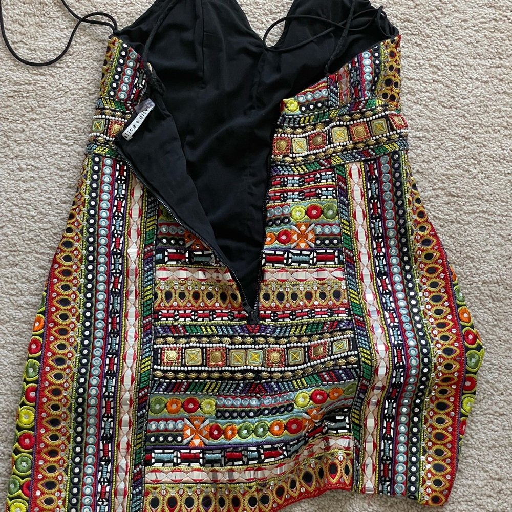 Alica and Olivia jewelry dress